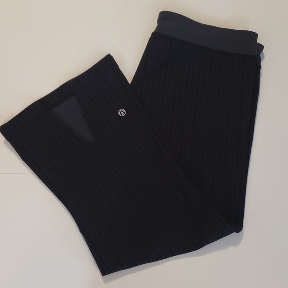 lululemon athletica Pants - LULULEMON Tadasana Slit Crop Pinstripes size 10